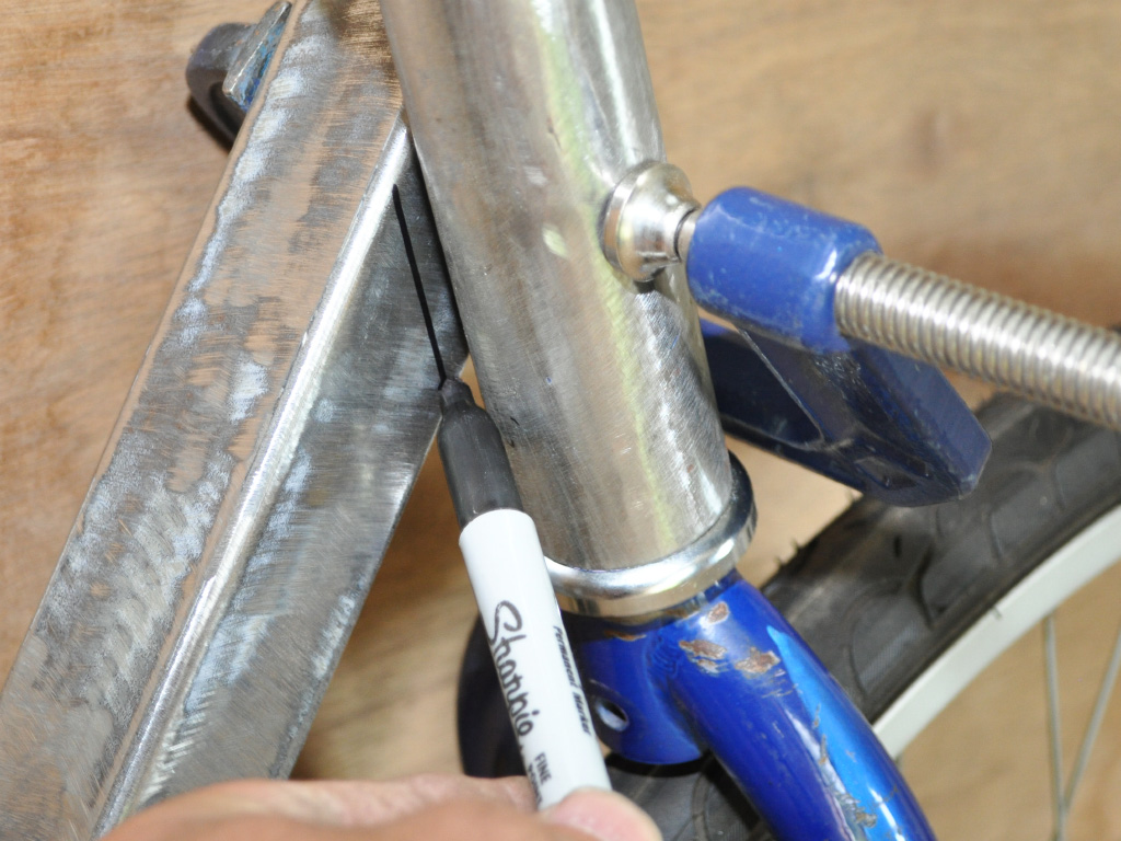 FrontRunner FWD Bike - head tube install